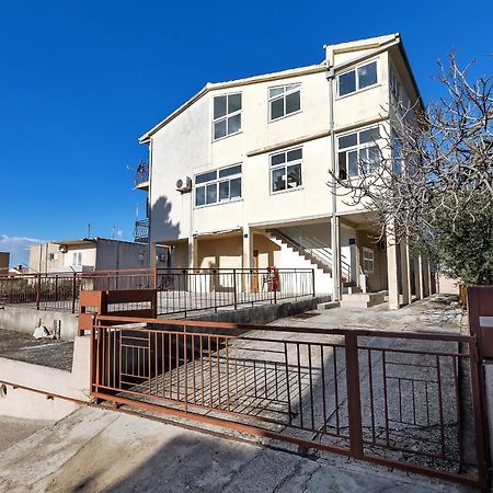 Apartments Maria Makarska Buitenkant foto