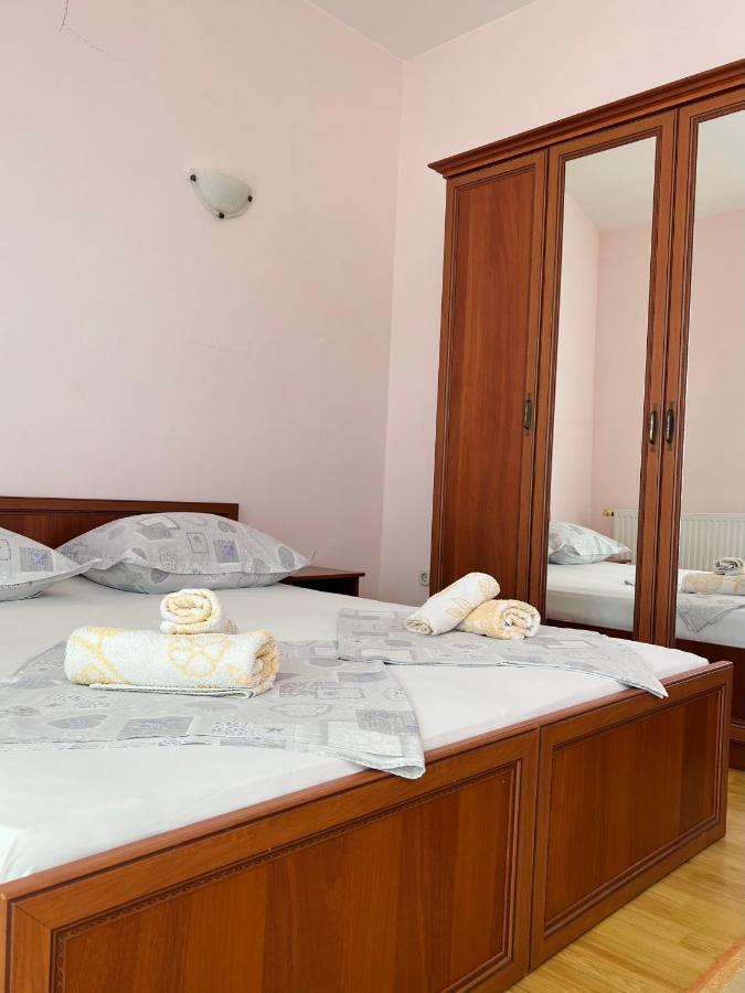 Apartments Maria Makarska Buitenkant foto